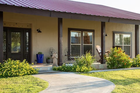 La Estrella-a hacienda under the West Texas stars