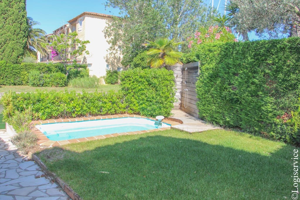 PG701 Piscine