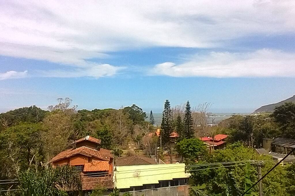 Vista deslumbrante da Praia da Armação do Pântano do Sul