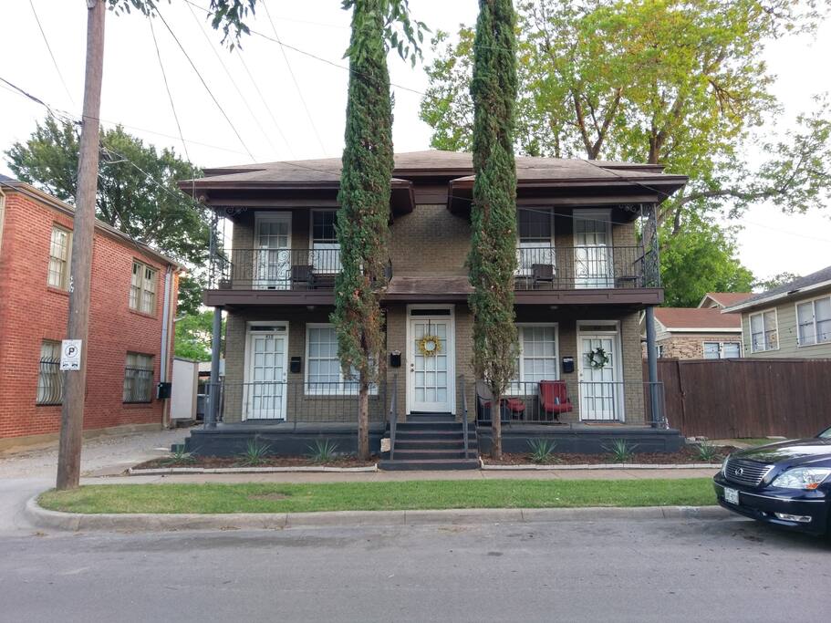 Entire Property. Guests enter living area though the middle ground level door.