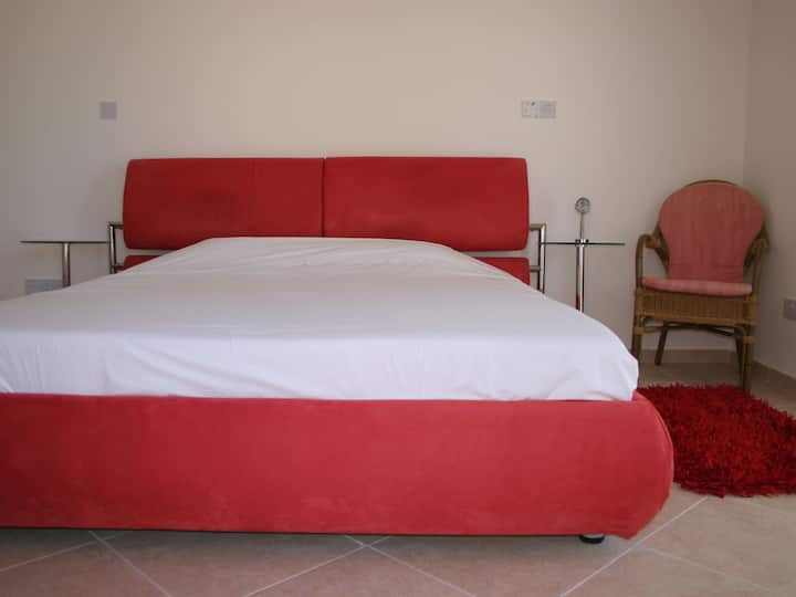 主卧标准双人床