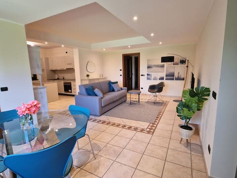 Proprietà Airbnb di successo: Lake&Mountain view Apt in villa+ Breakfast incl a Manerba Del Garda
