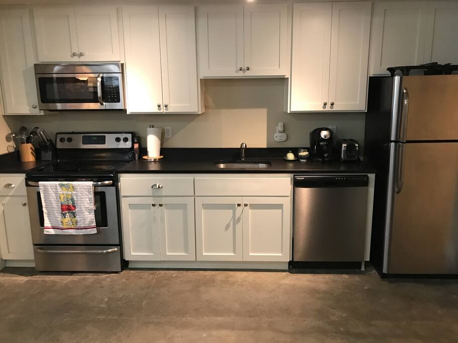 Full kitchen view
