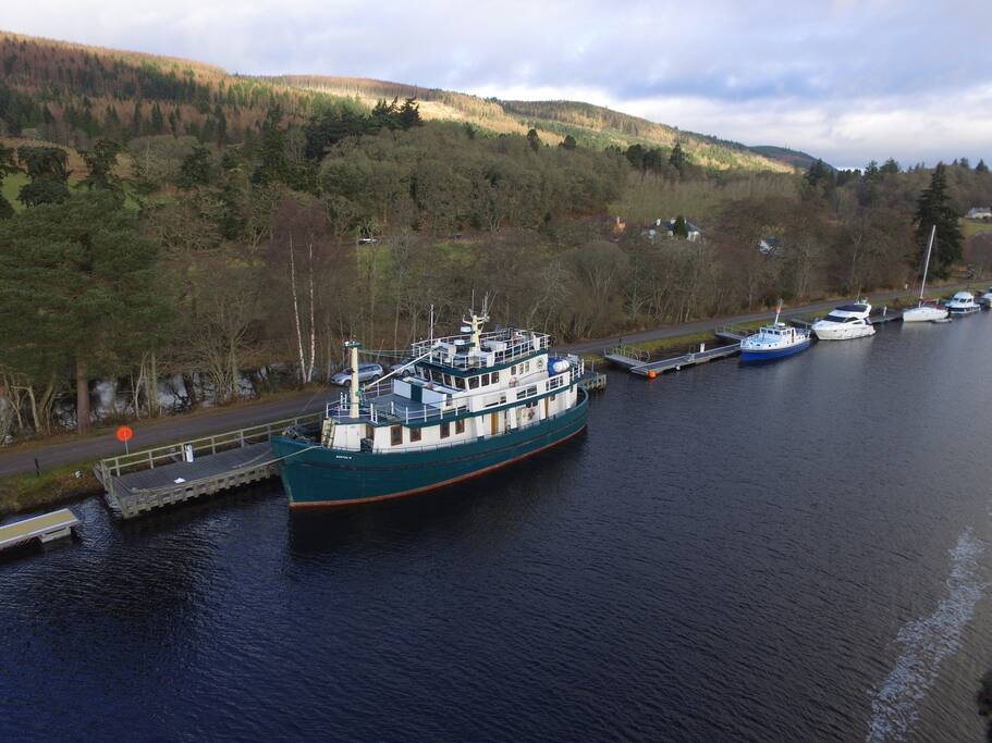 airbnb boats scotland alba cabin on luxury trawler yacht loch ness boats for airbnb boats scotland alba cabin on luxury trawler yacht loch ness boats for