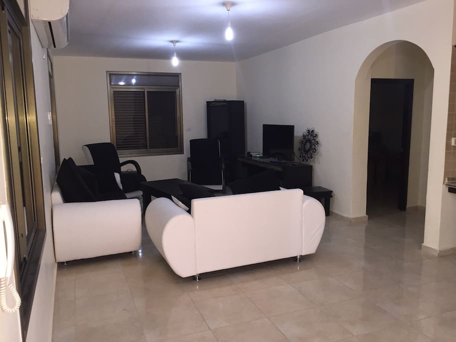 Saloon 01