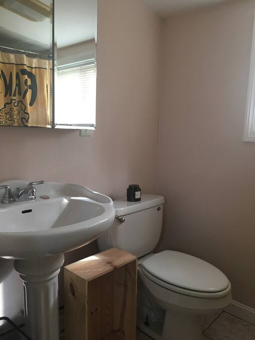 A view of the bathroom