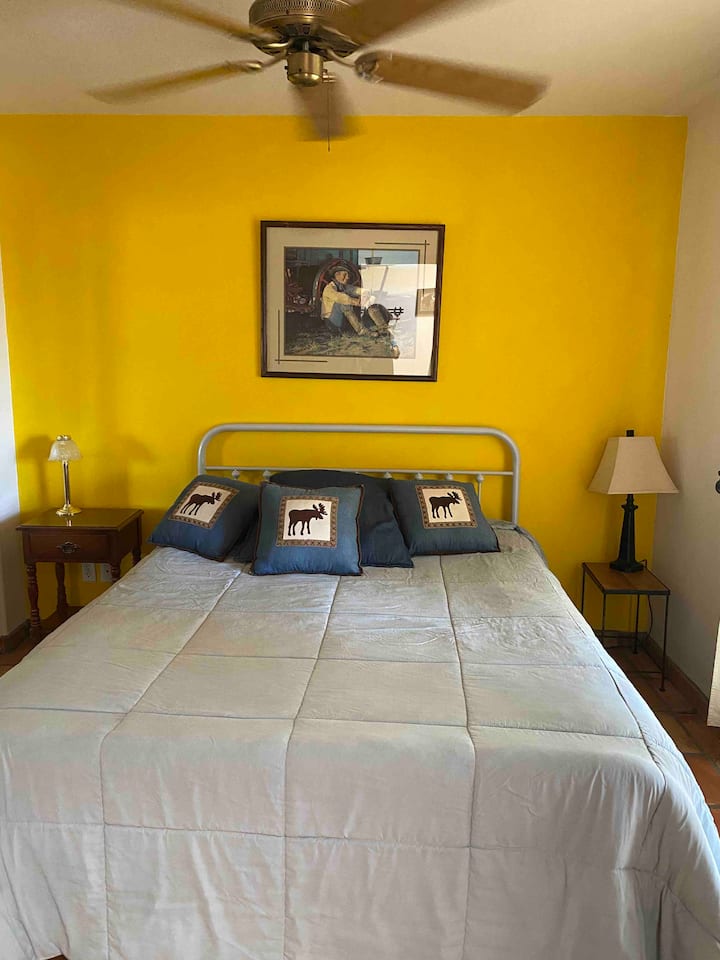 Slaapkamer - queensize bed