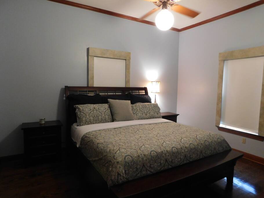 Master bedroom with 42in tv