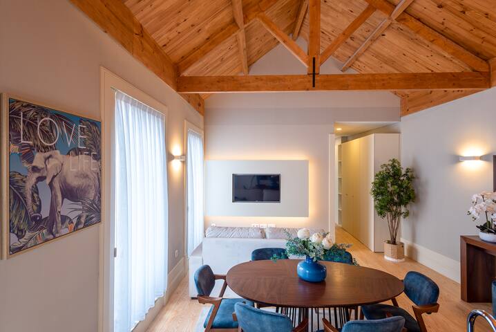 CC Downtown Palace – I gallery image 2