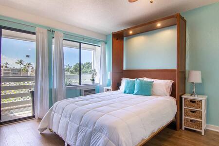 Aloha Kona Sea Escape