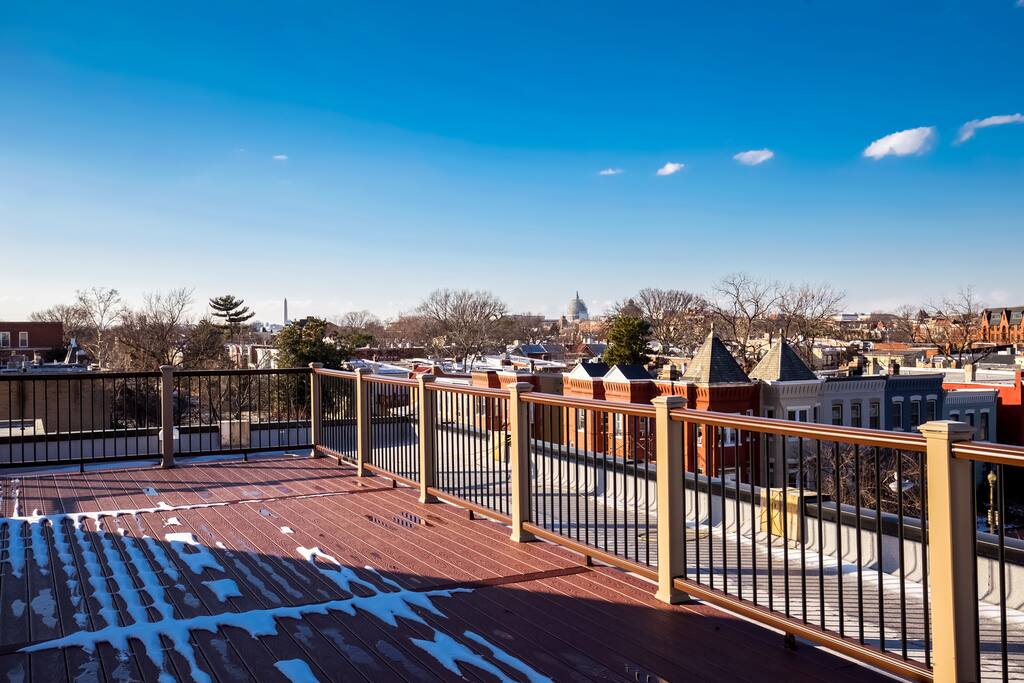 Communal Rooftop Deck