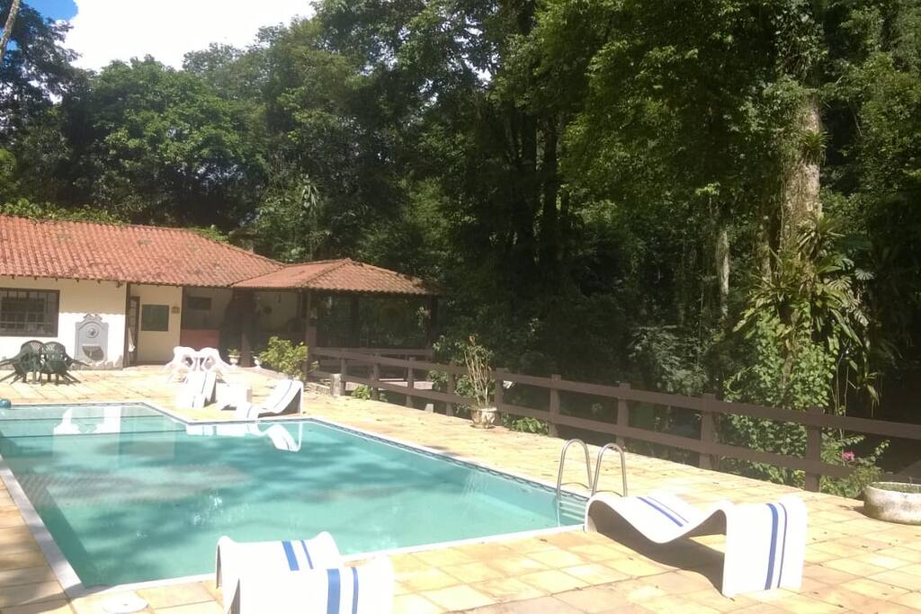 deck da piscina principal