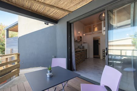 Studio loft près du centre ville et du lagon