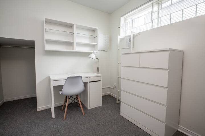 DUNDAS SQUARE – Spacious Bunker – with 2 Desks gallery image 3