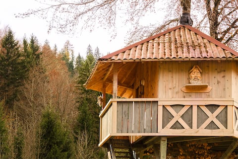 Tree house 21