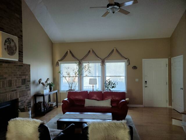 Listing in Knoxville