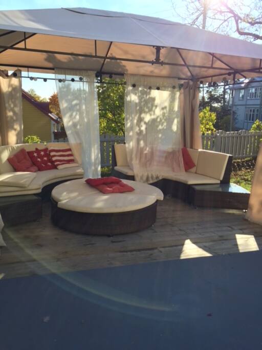 Outdoor south private SPA & lounge area