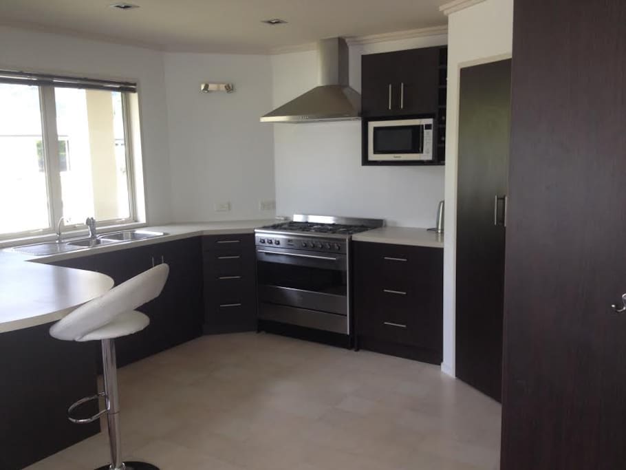 Fully equipped kitchen & pantry