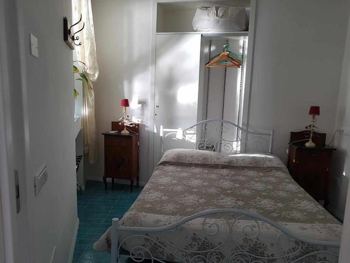 Dormitorio con baño en suite en suite 