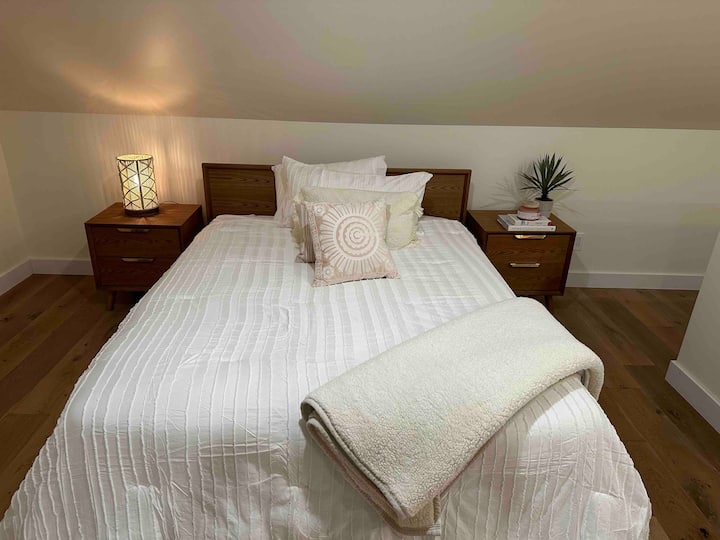 Schlafzimmer 6