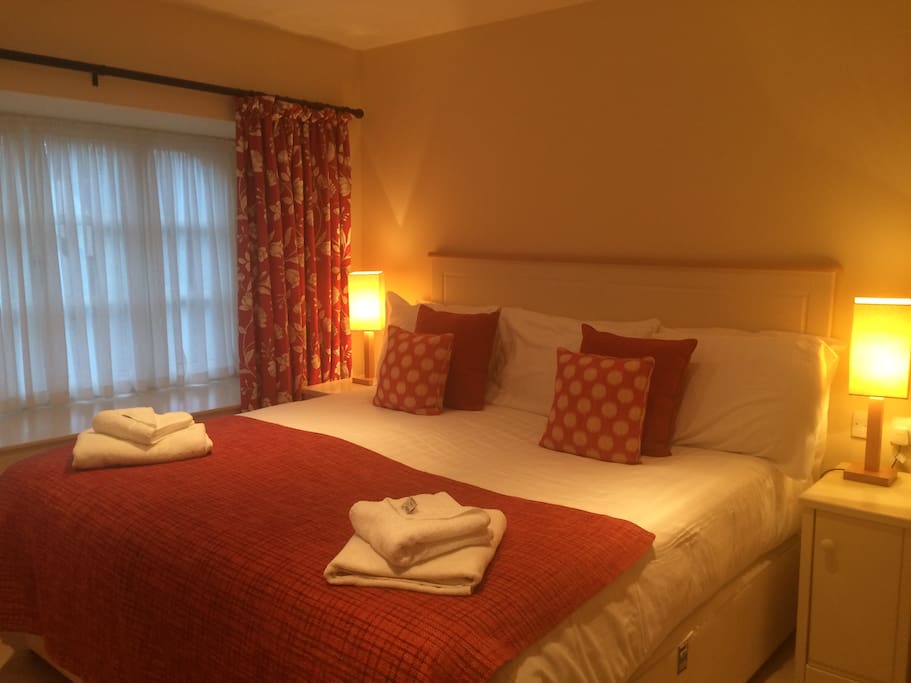 King Size Bed 1