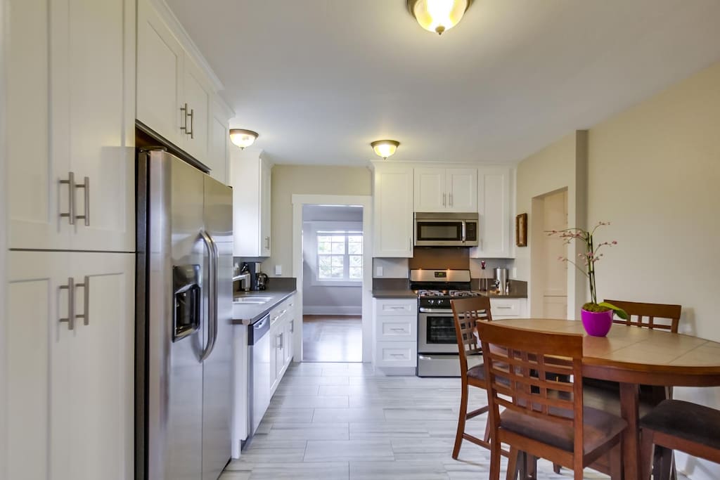 kitchen with eat in area