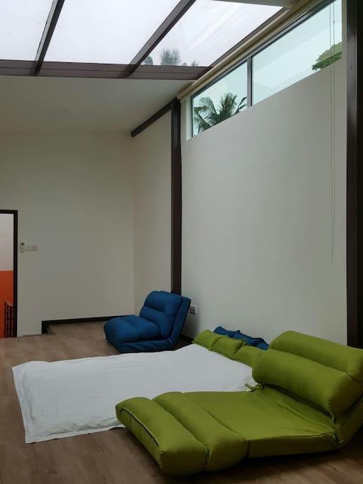 日式风格的房间,晚上可以躺着看灿烂的夜空
Bedroom 1