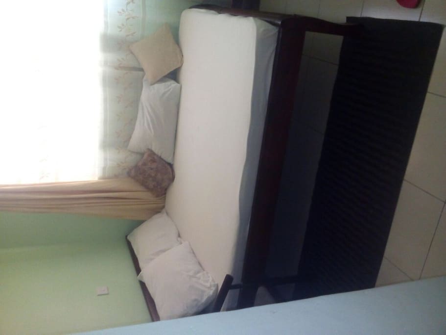 Bed room