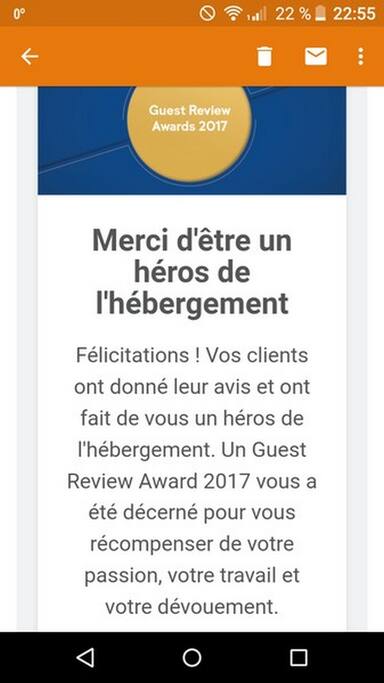 récompense obtenue le 11 janvier 2018 : "Guest Review Award 2017"