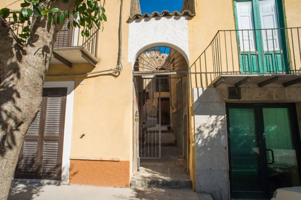 Ingresso del B&B con vista Camera 1