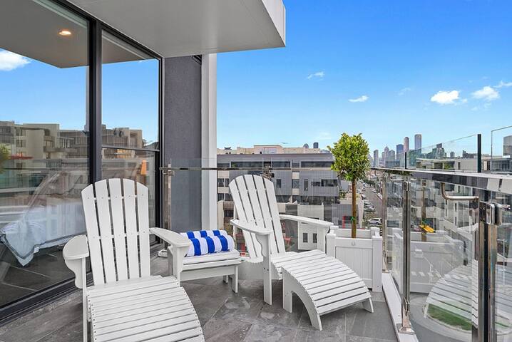 The Hamptons Port Melbourne Premier 2Bed ShortStay gallery image 5