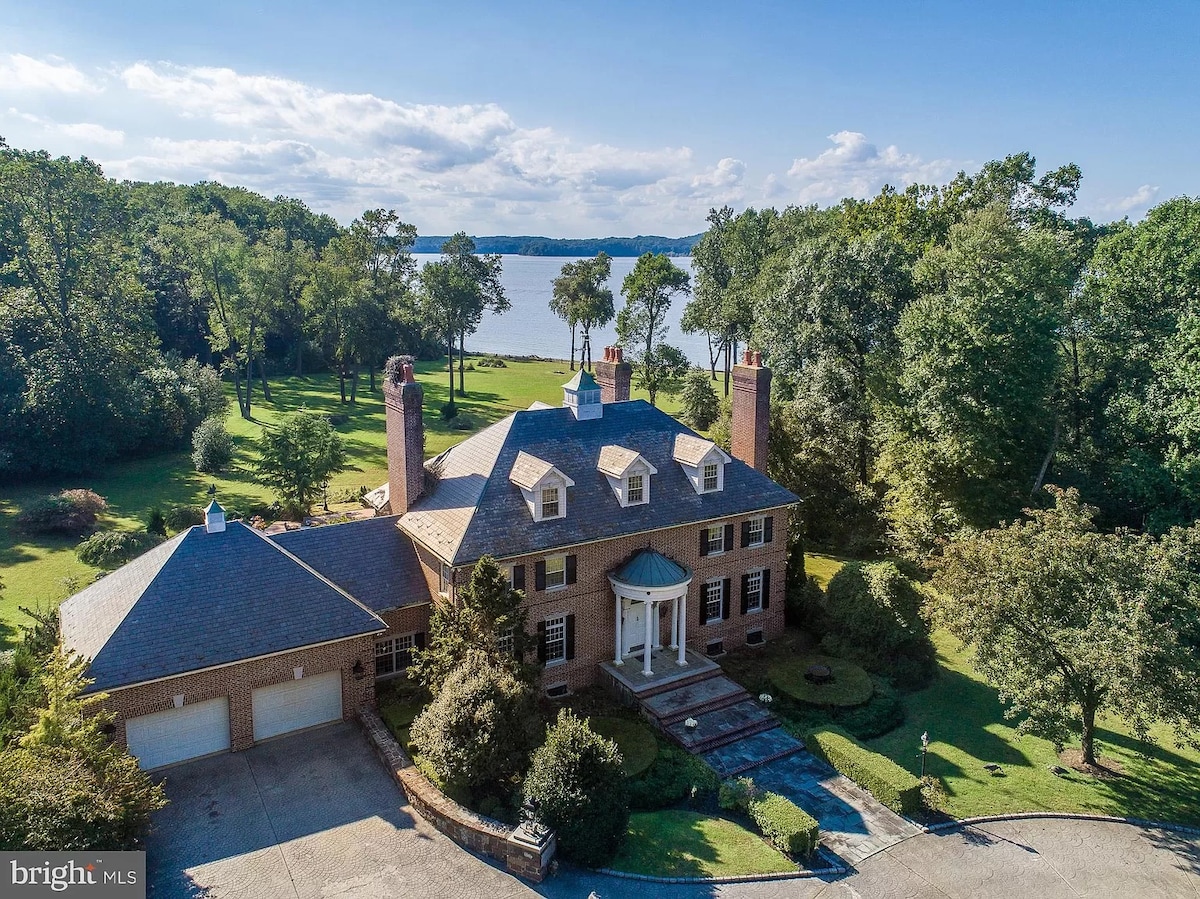Waterfront Estate with Pool on 16 acres Houses for Rent in Earleville