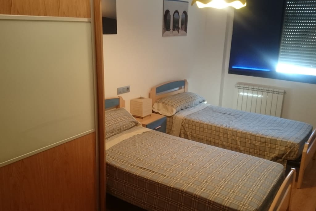 Habitación con dos camas