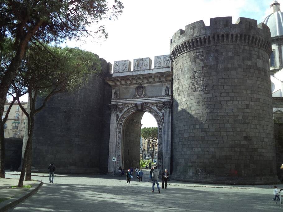 Porta Capuana