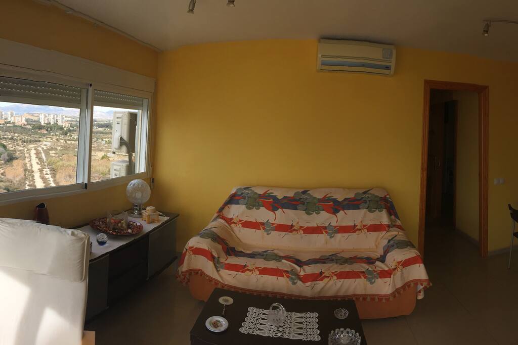 Sofá/cama para dos personas.