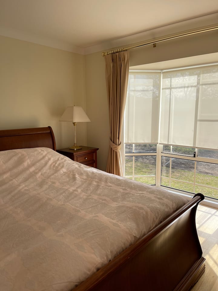 Საძინებელი 1 საწოლი 193 × 203 სმ