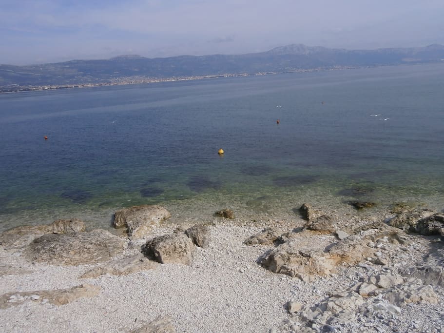 Il mare a pochi metri da casa...