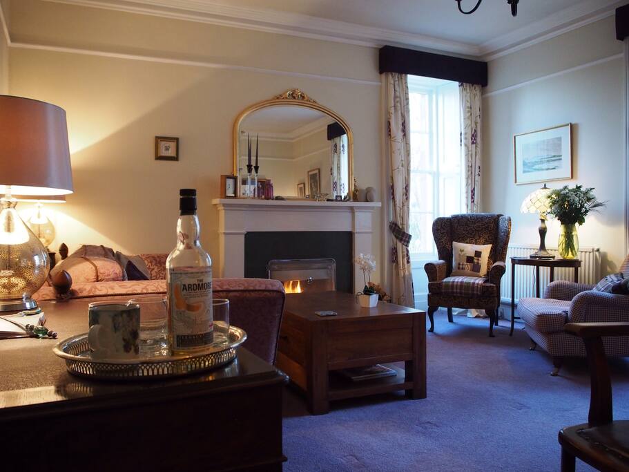 The guest lounge