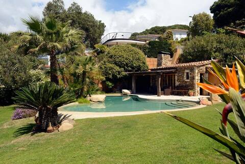 Spectacular villa, Barcelona coast