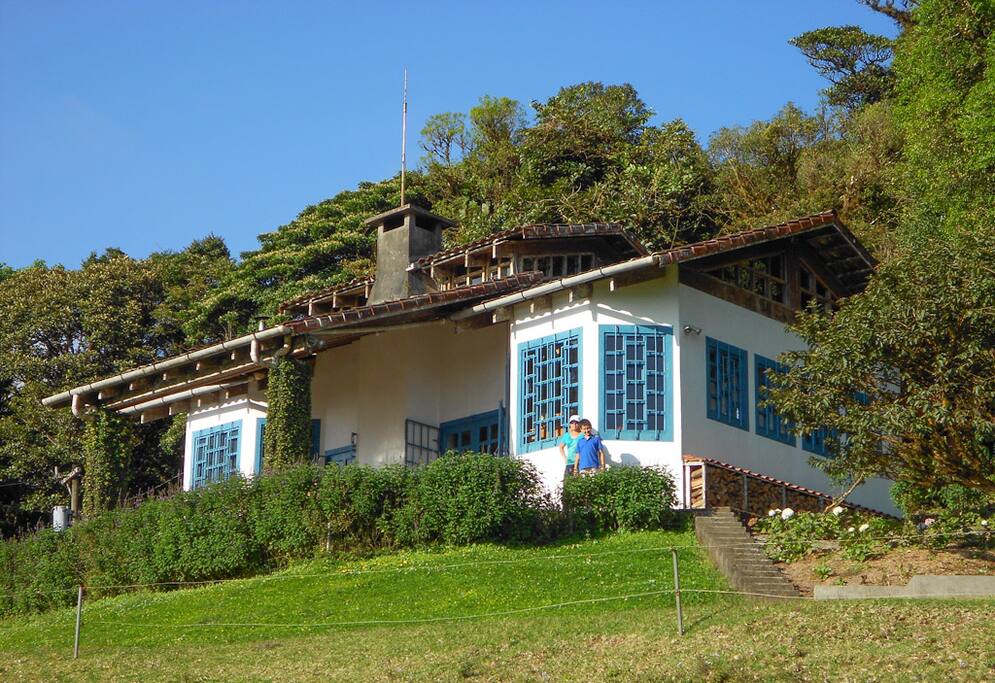 Die Lodge mit Gästen