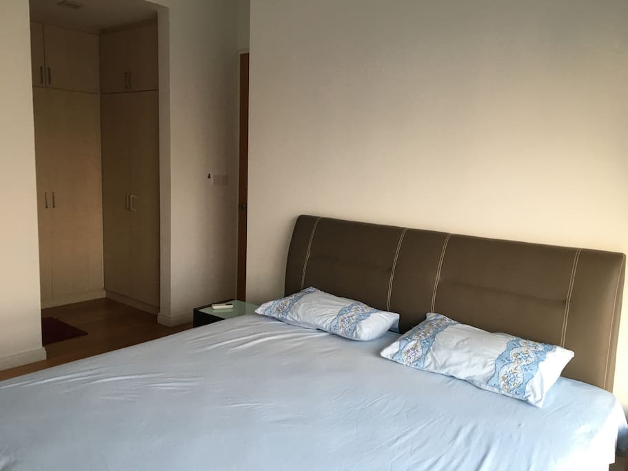 A big bed king size