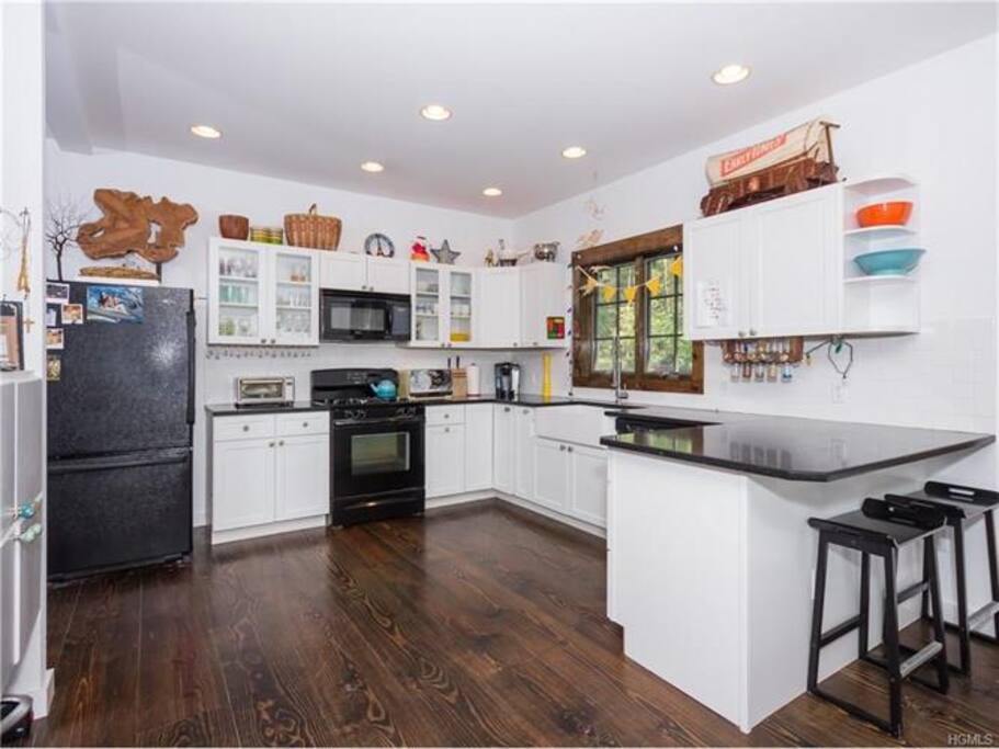 Huge kitchen with all you need to make a great meal