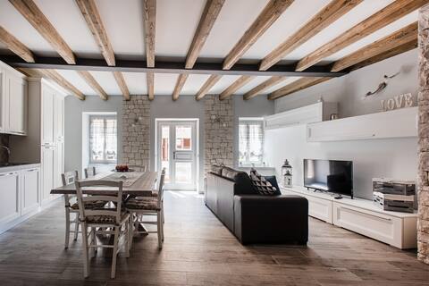 Casa Martinelli exclusive home on Lake Garda