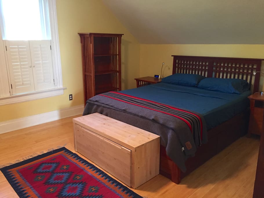 Upstairs master bedroom: queen-sized organic latex mattress, lots of closet and dresser space.