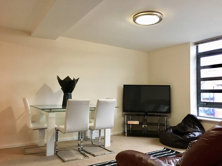 lounge 2