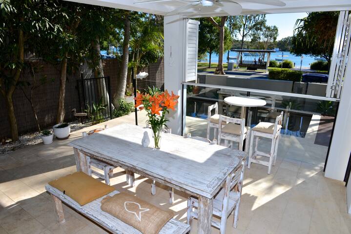 Noosa Water Views gallery image 5