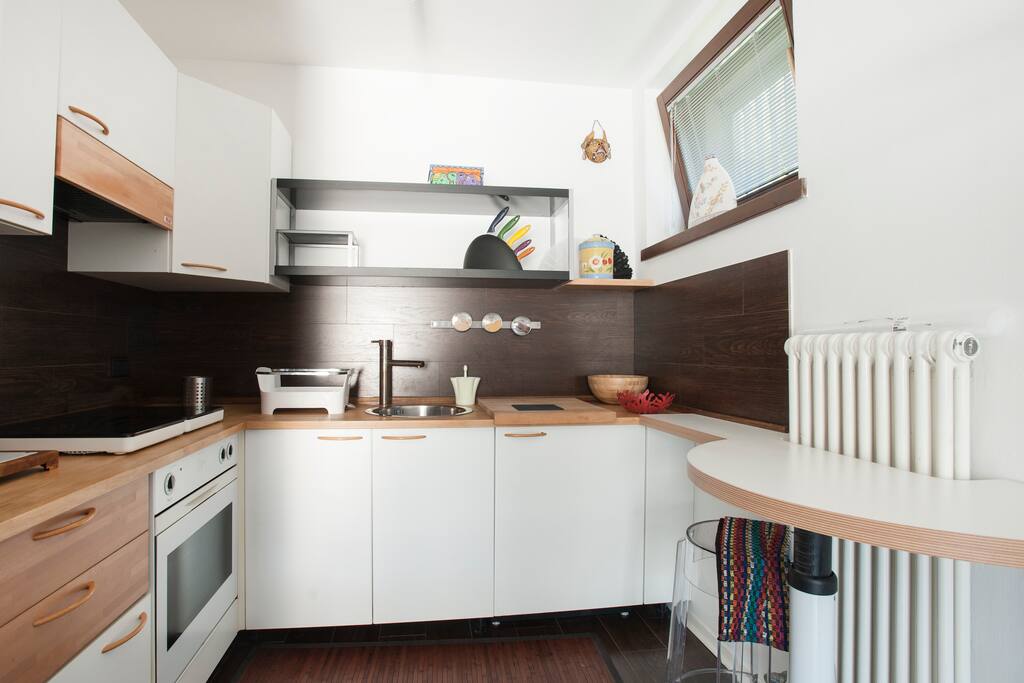 cucina con piano ad induzione