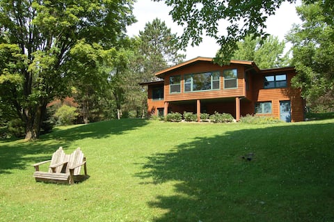 Ruffed Grouse Lodge on Wilson Lake