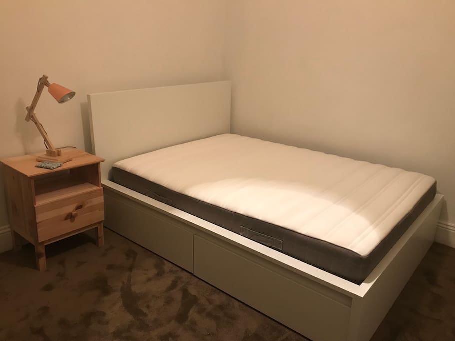 Double Bed with 2 storage drawers