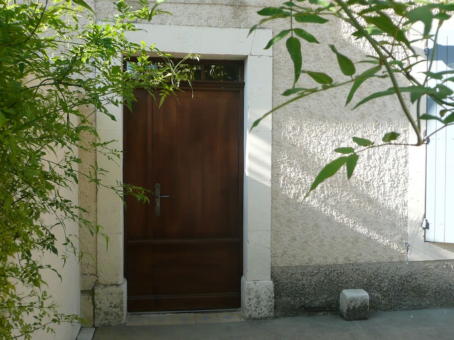 Porte d'entrée ancienne